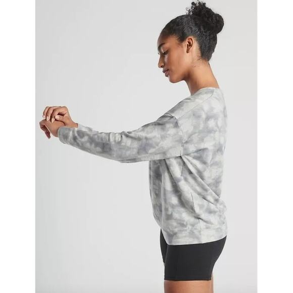 ATHLETA Studio To Street Print Sweatshirt Serene Grey Heather Size L - Picture 2 of 12